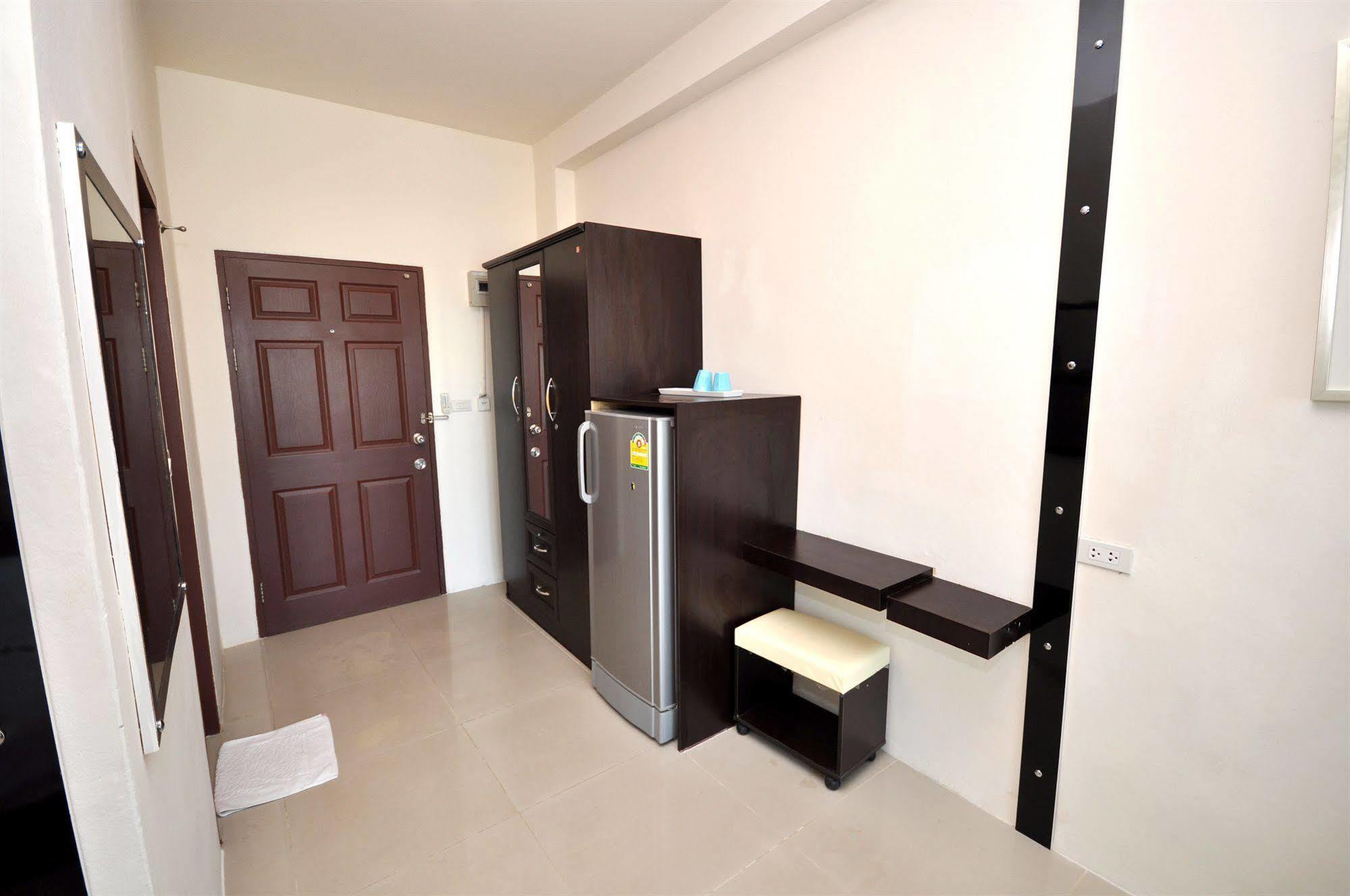 Oyo 792 Omsaga Phuket