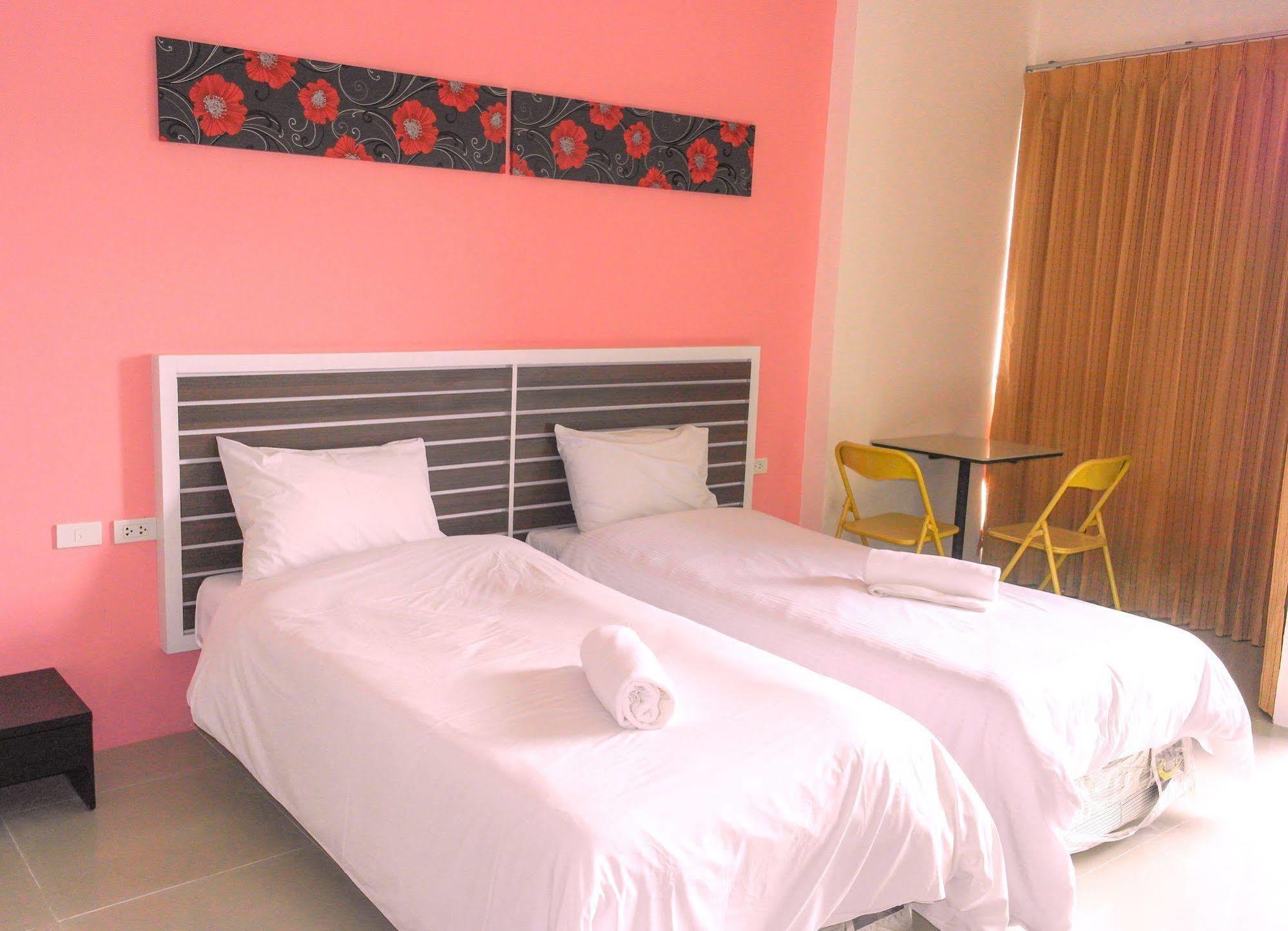 Oyo 792 Omsaga Hotel Phuket