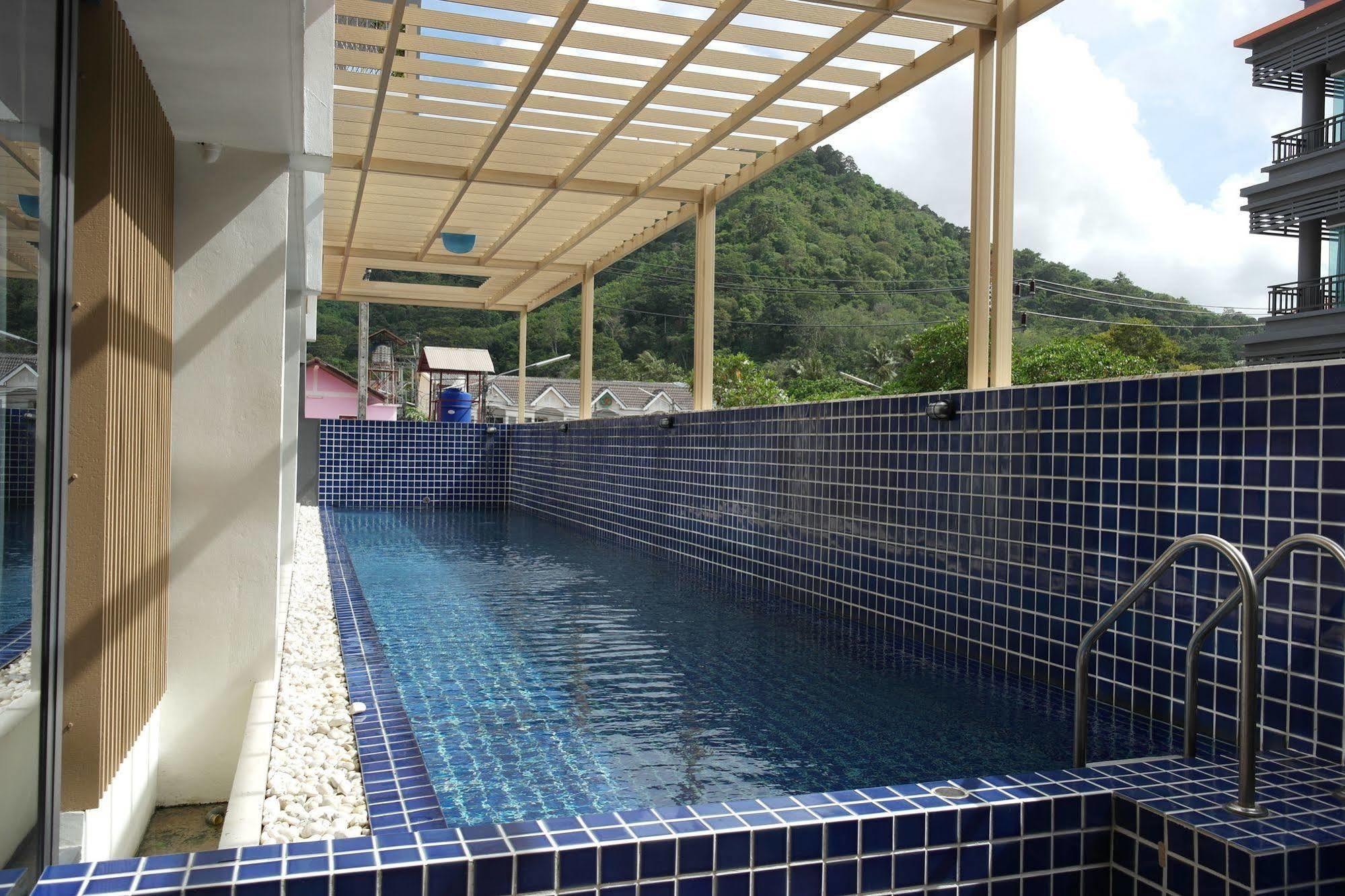 Hotel Oyo 792 Omsaga Phuket