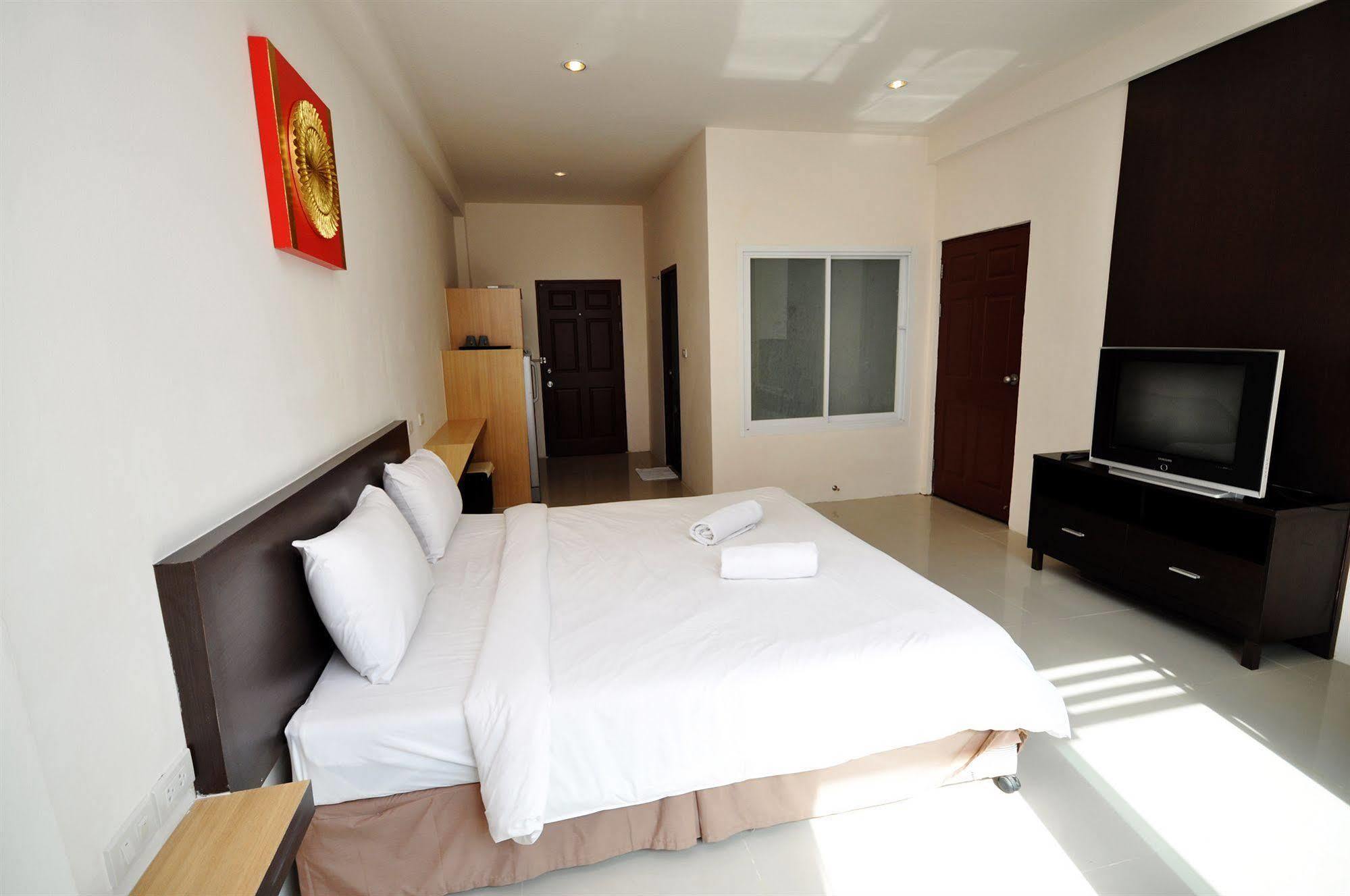 Oyo 792 Omsaga Hotel Phuket