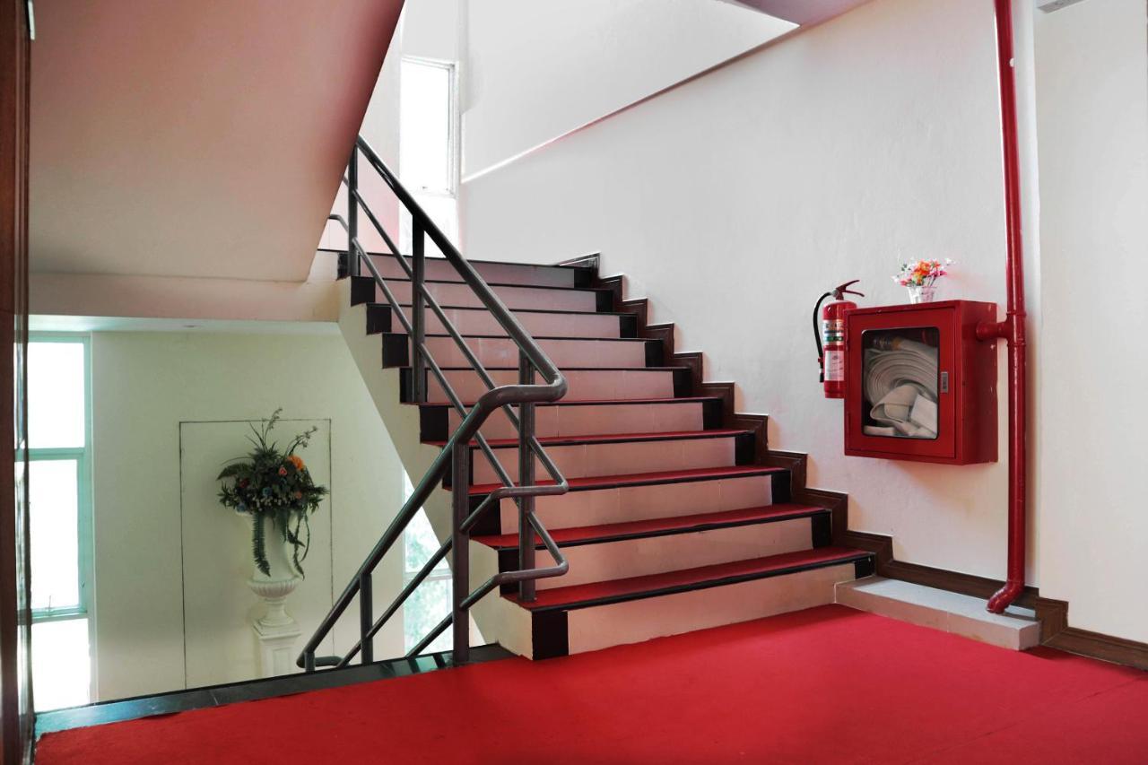 Hotel Oyo 792 Omsaga Phuket